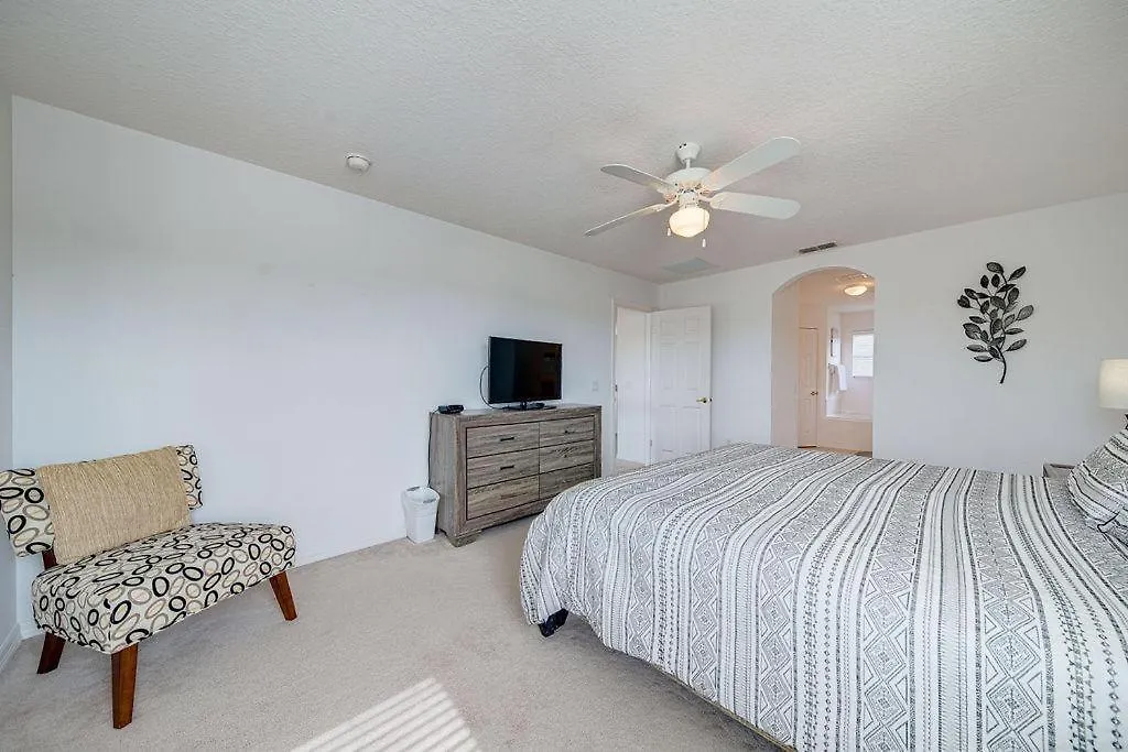 Newly Decorated 2O23 5 Bedroom Private Home Davenport Villa